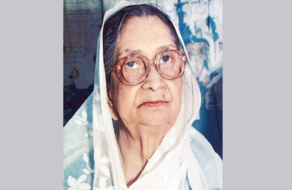 ধারাবাহিক রচনা  বাংলা সাহিত্যে স্মরণীয় নারী (১৬তম পর্ব)